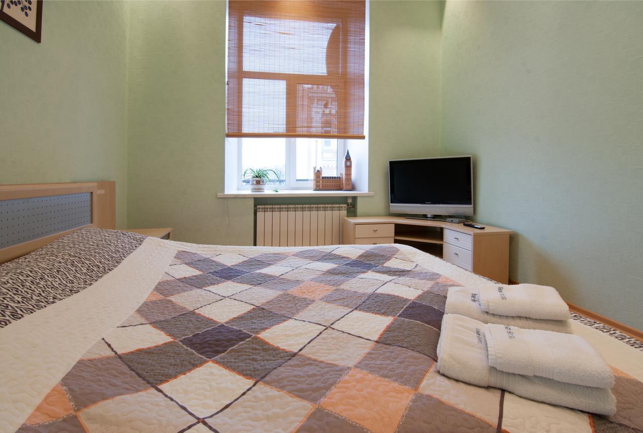 Home-Hotel Apartments-Mykhailivska Kiev Ngoại thất bức ảnh